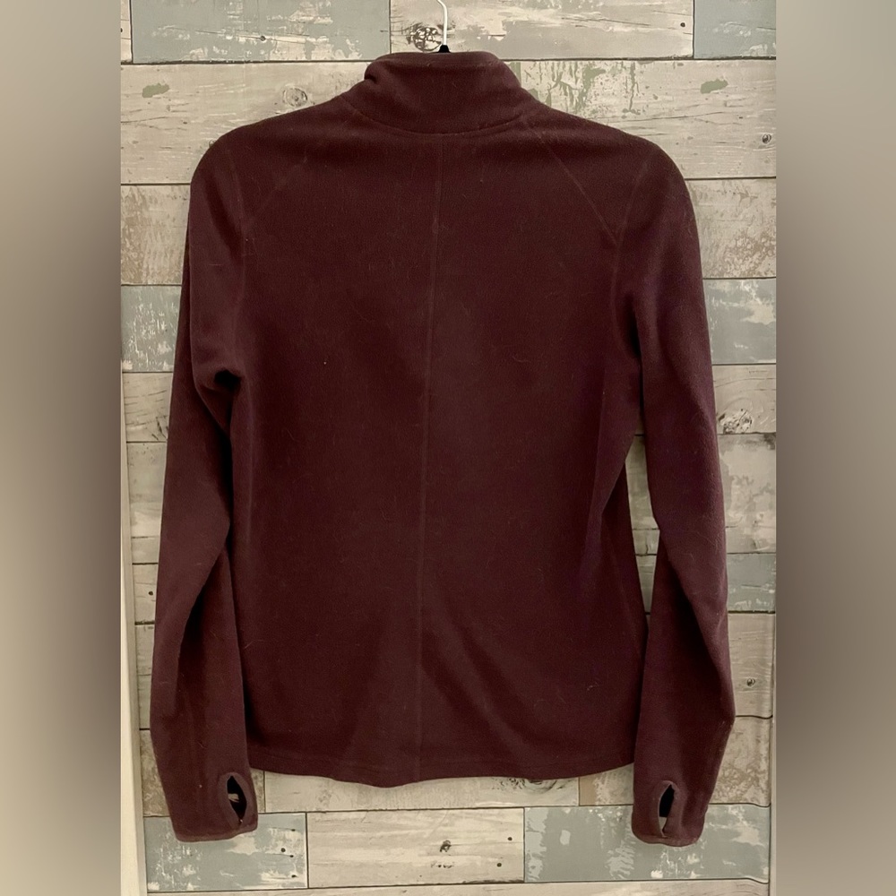 The North Face Women’s Fleece Unique Find! Dusty Plum color. WARM - Picture 11 of 15